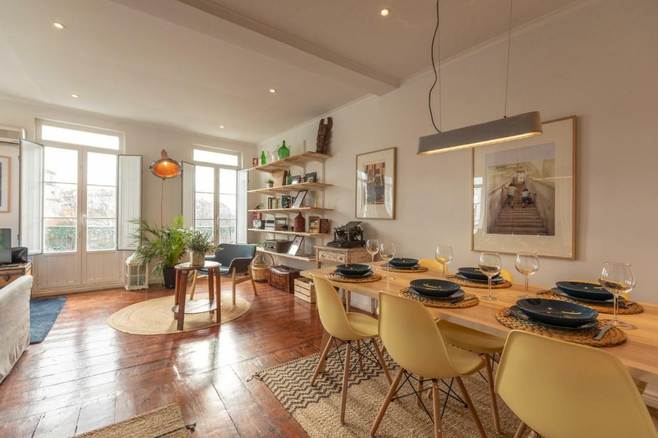 Fantastic Family Apartment In Estrela Lisabona Exterior foto